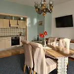 Bresan Apartment *