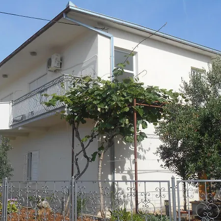 Apartament Bresan